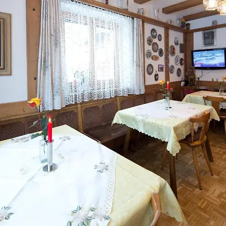 Haus Mary Bed & Breakfast