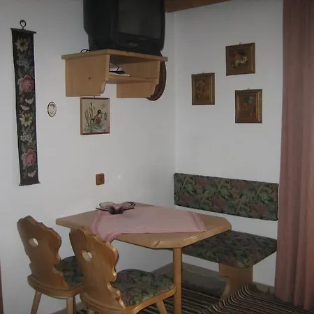 Haus Mary Bed & Breakfast Söll